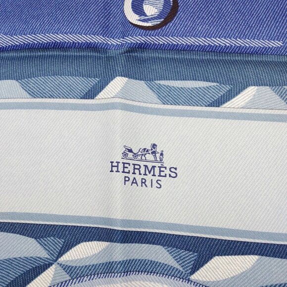Authentic Hermes Carre 90 Beaute Composee Navy Blue Scarf mn696-121325 - Picture 7 of 9